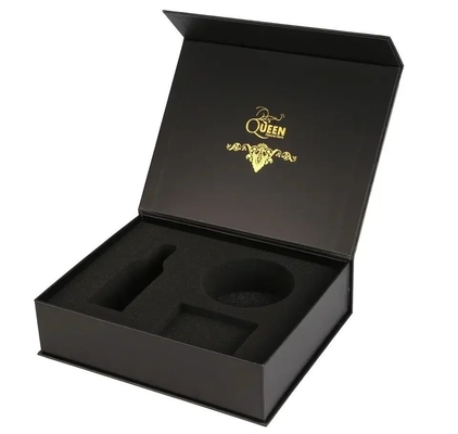 Magnetisch geschlossene Geschenkbox für Getränke