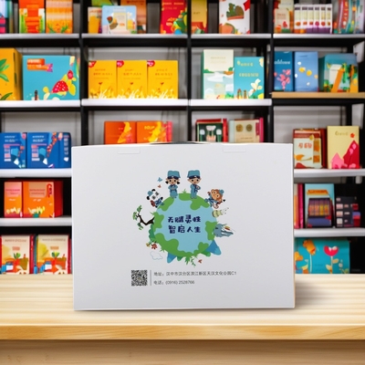 Custom Logo Walzpapier Verpackung Tuck End Geschenkbox mit Kunststoffgriff aus recycelten Materialien und rechteckig